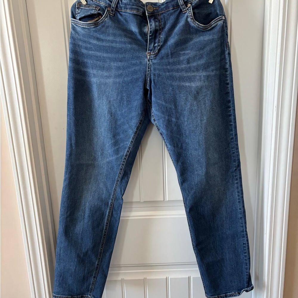 Kut from the Kloth Blue Straight Leg Jeans with Classic Stitching